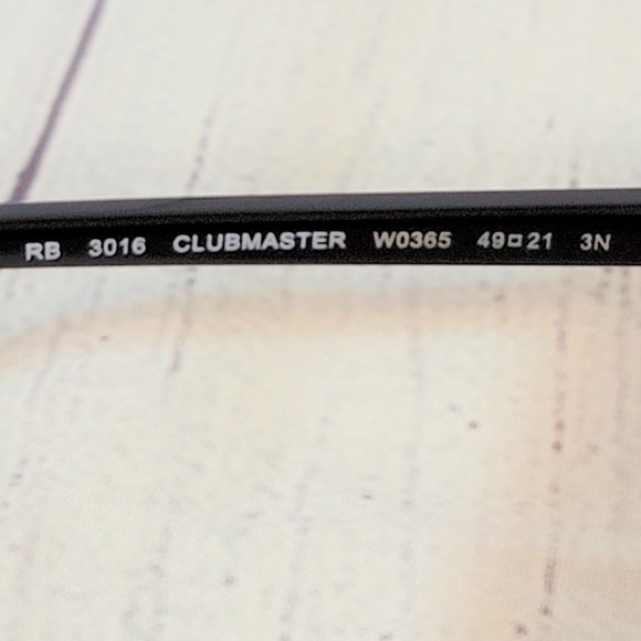 Ray-Ban Clubmaster Classic RB3016 Black Frame - Picture 5 of 6